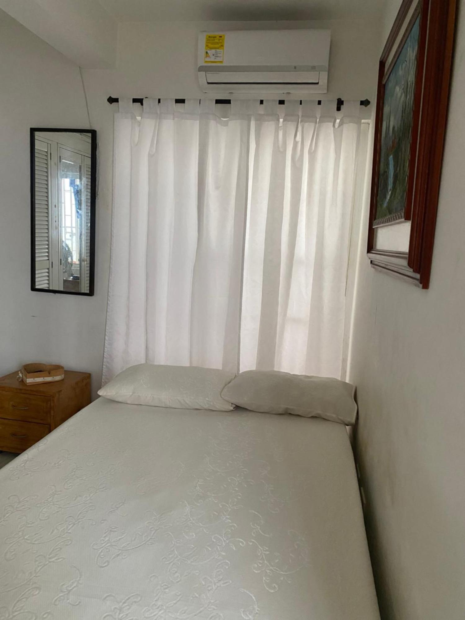 Alojamiento Victoria 2 Cartagena Ngoại thất bức ảnh